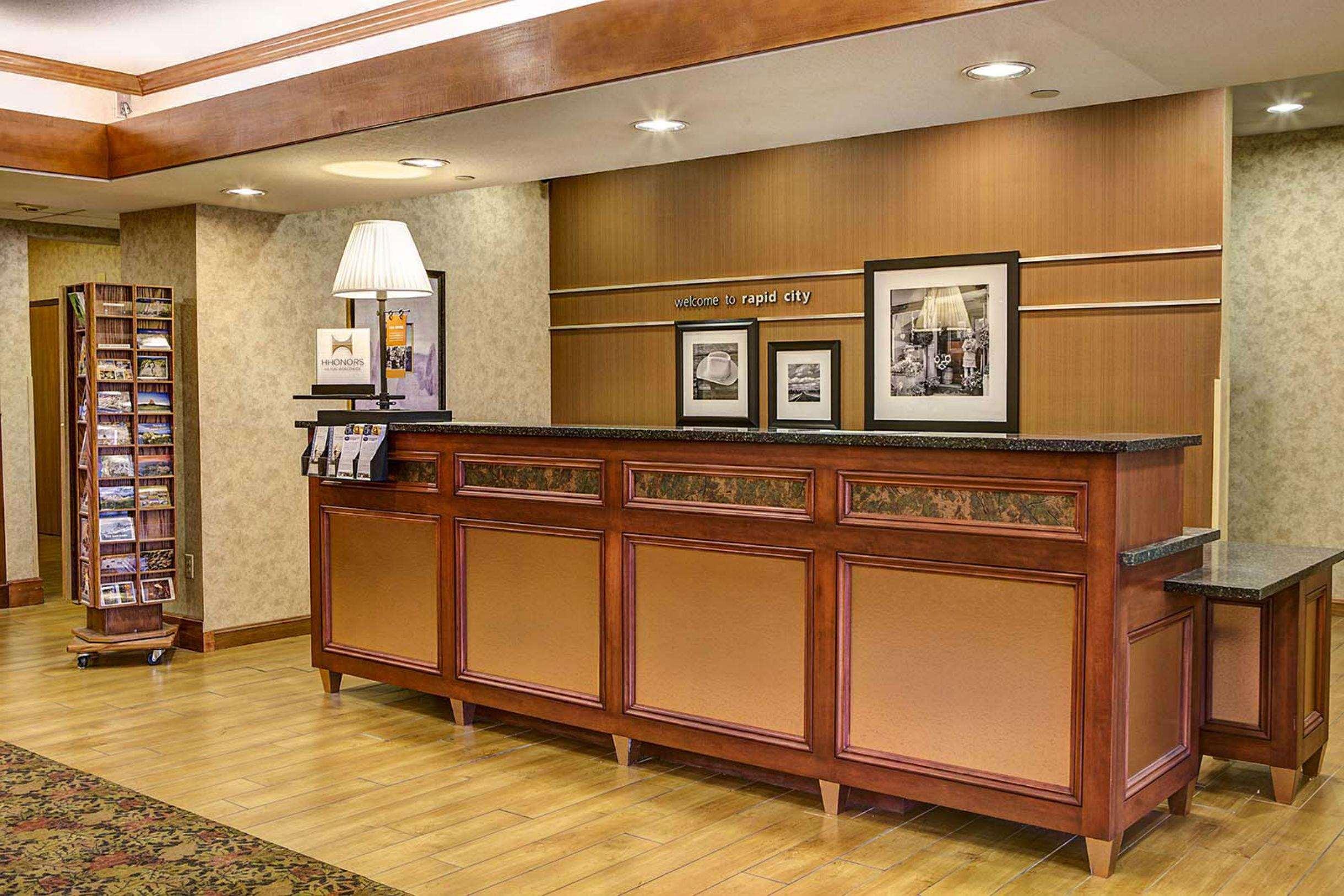 Comfort Inn & Suites Rapid City Near Mt Rushmore Esterno foto
