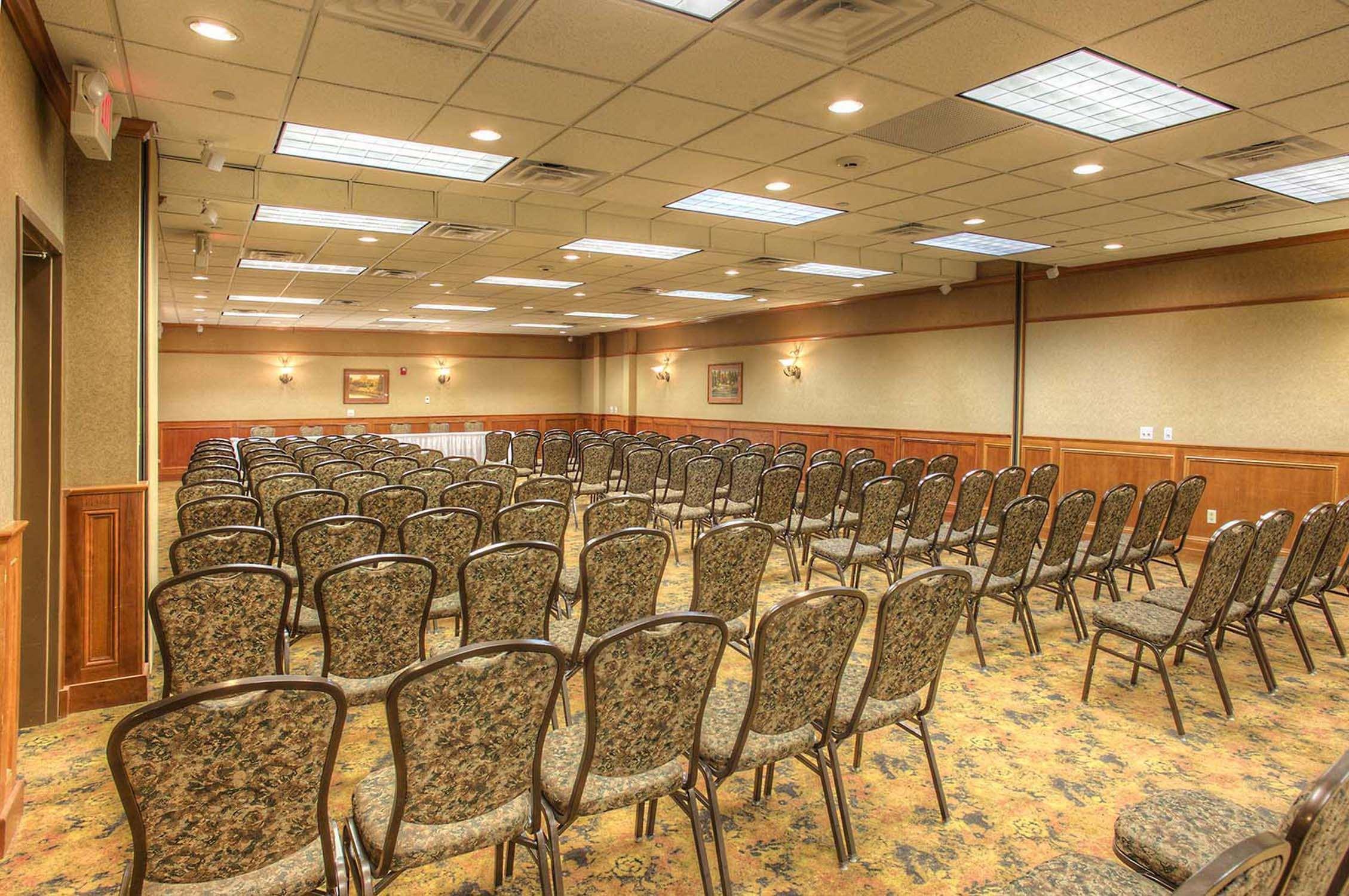 Comfort Inn & Suites Rapid City Near Mt Rushmore Esterno foto