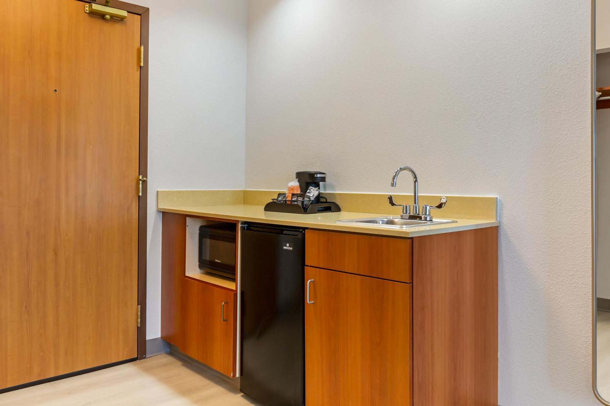 Comfort Inn & Suites Rapid City Near Mt Rushmore Esterno foto