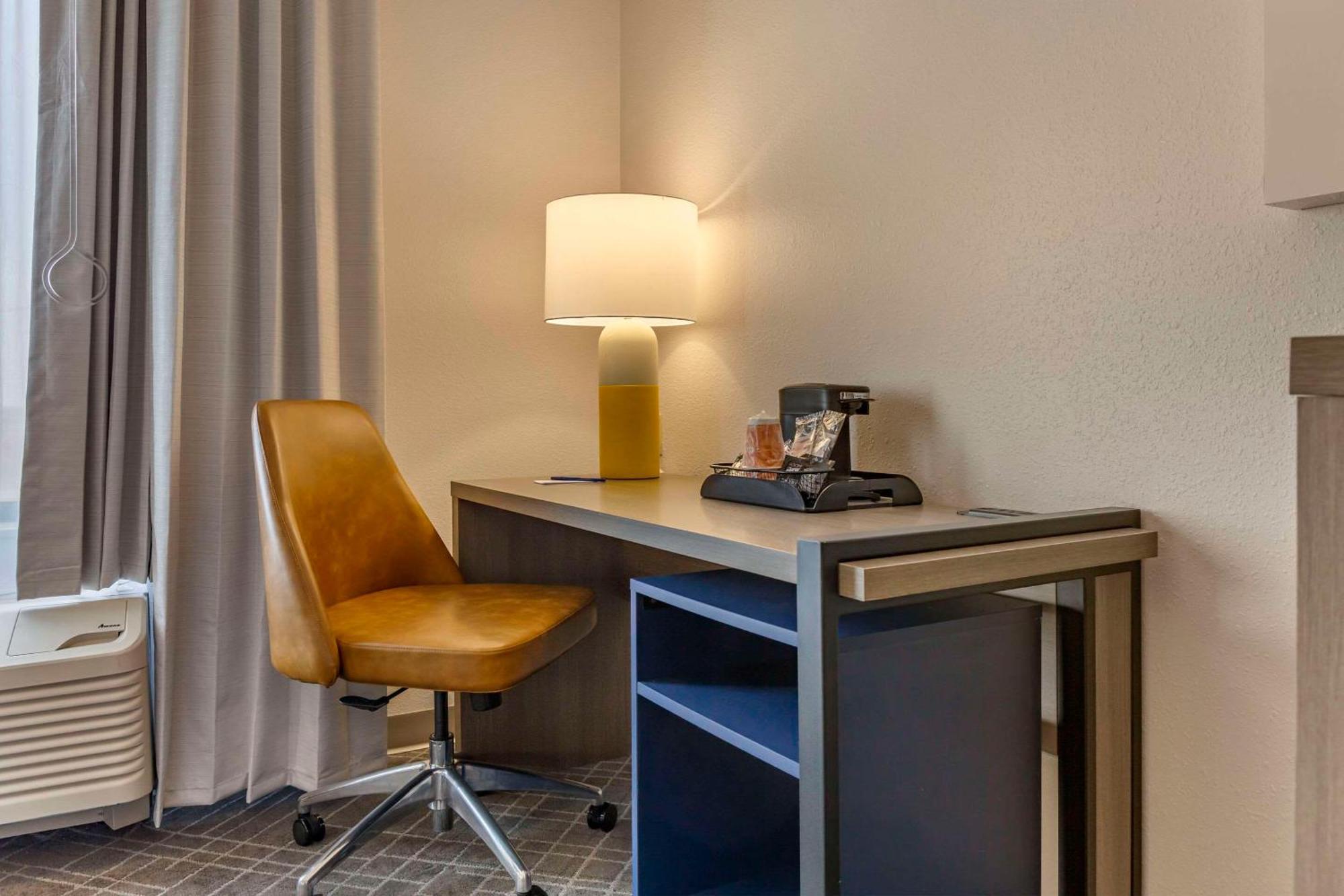 Comfort Inn & Suites Rapid City Near Mt Rushmore Esterno foto